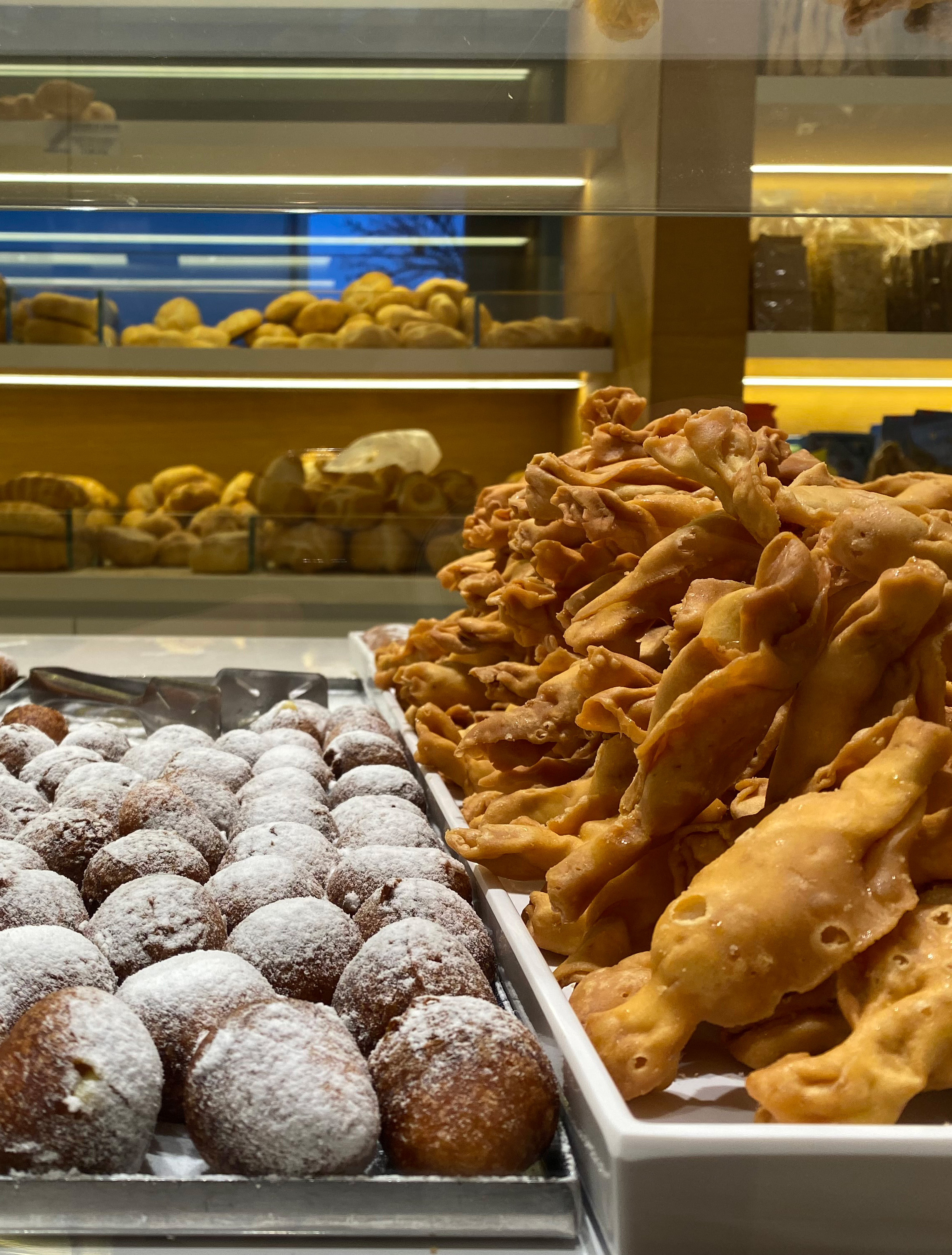 Frittelle e crostoli
